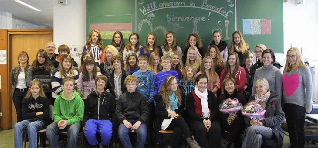 15 Jugendliche aus der franzsischen P...ne rechts) begleiten die Jugendlichen.  | Foto: Martha Weishaar