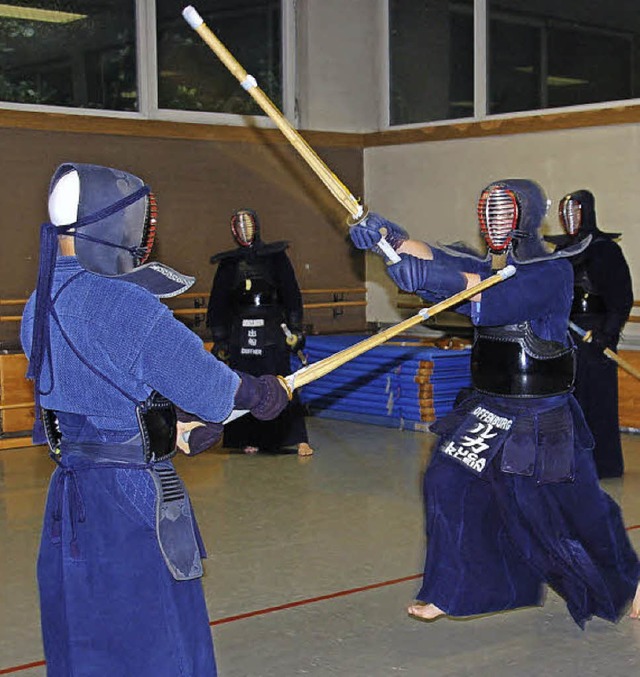 Kendo, ein Kampfsport mit einem Bambusschwert   | Foto: Helena Kiefer