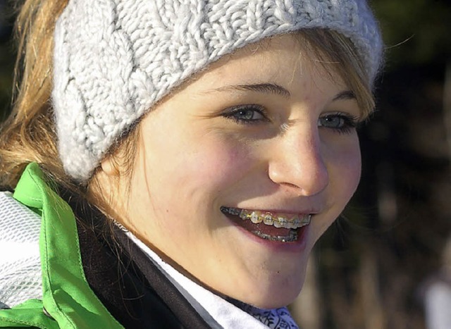 Gut gelaunt in die alpine Skisaison: Nadine Schneider    | Foto: junkel