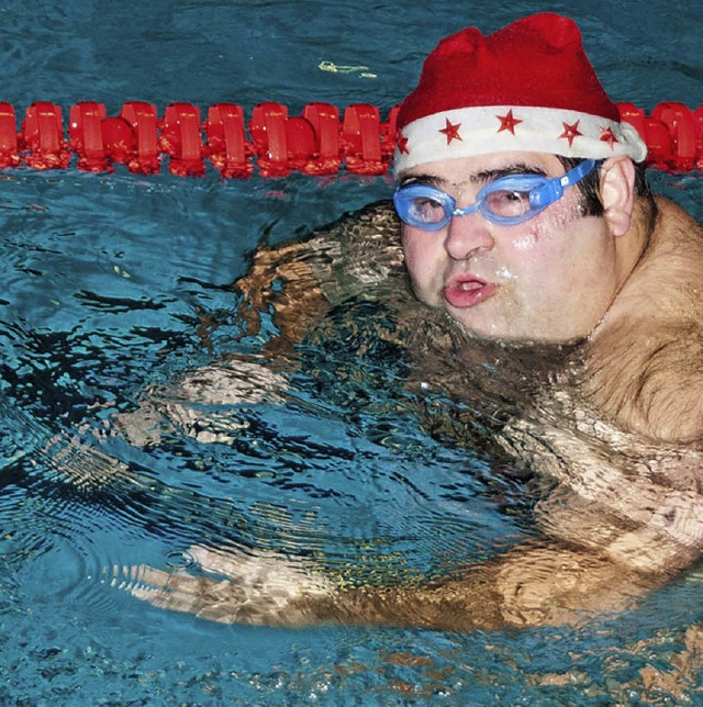 Selbst der Nikolaus drehte im Neuenbur... dem heutigen Nikolaustag <ppp> </ppp>  | Foto: Alexander Anlicker