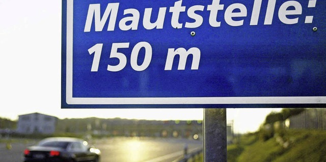 IHK-Prsident Kurt Grieshaber macht si...deckendes Mautsystem fr Autos stark.   | Foto: ddp
