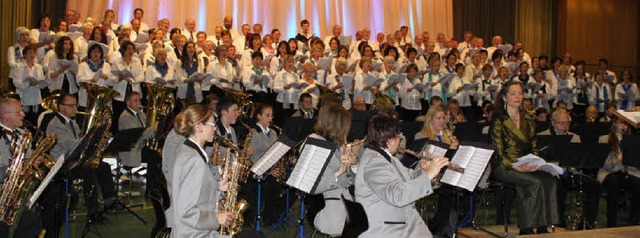 Zum prchtigen Klangerlebnis geriet di...e musikalische Kompetenz unter Beweis.  | Foto: Martha Weishaar