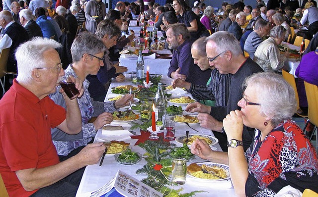Gem der neuen kirchlichen Gemeinscha...ener Gste gemeinsam das Wartburgfest.  | Foto: ines boe