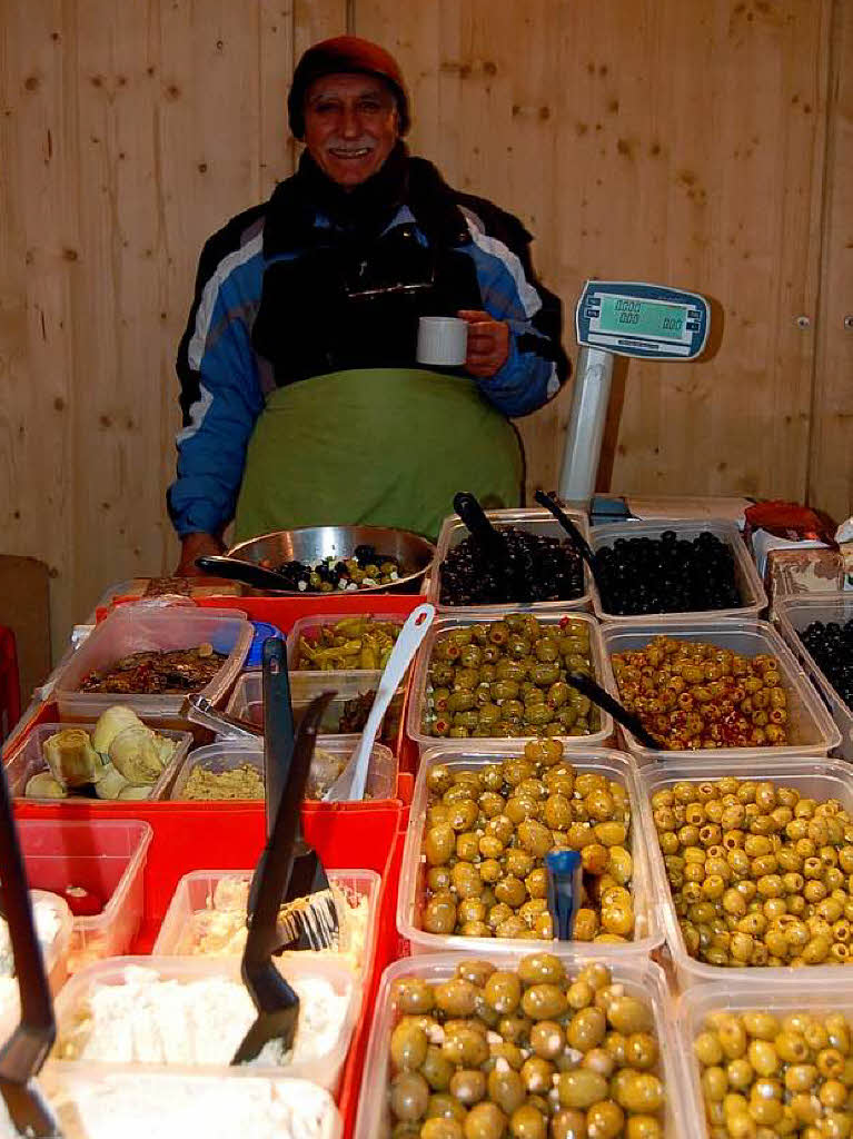 Erstmals ber vier Tage hinweg, von Donnerstag bis Sonntag, prsentiert sich der Weihnachtsmarkt mit attraktivem Programm.