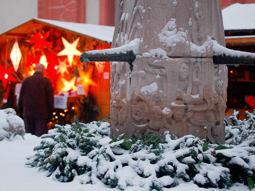 Erstmals ber vier Tage hinweg, von Donnerstag bis Sonntag, prsentiert sich der Weihnachtsmarkt mit attraktivem Programm.