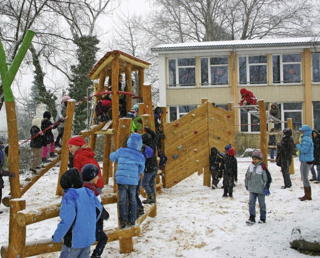 Den Praxistest bei Winterwetter hat de...Lehener Schulhof schon mal bestanden.   | Foto: Harald Albiker