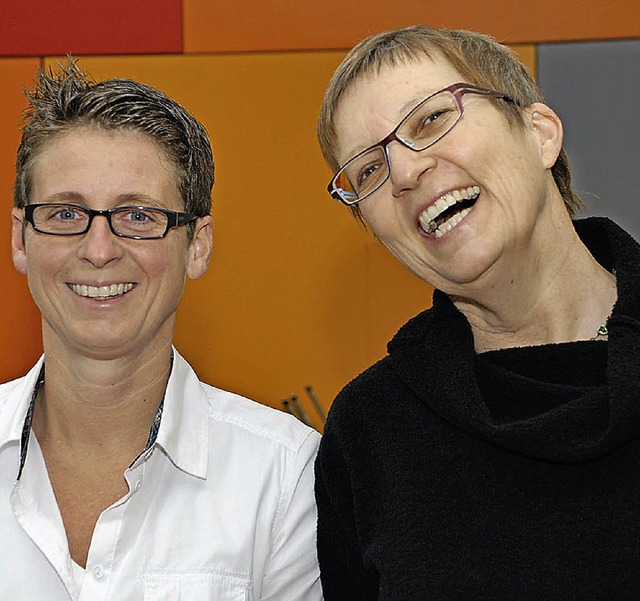 Rektorin  Monika Doberitz (r.) und die...es pdagogischen Teams, Simone Krippl.  | Foto: Siefke