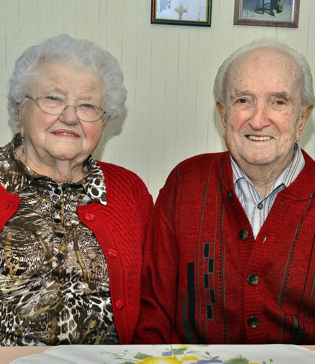 70 Jahre verheiratet: Gertrud und Karl Hanser  | Foto: Dieter Erggelet