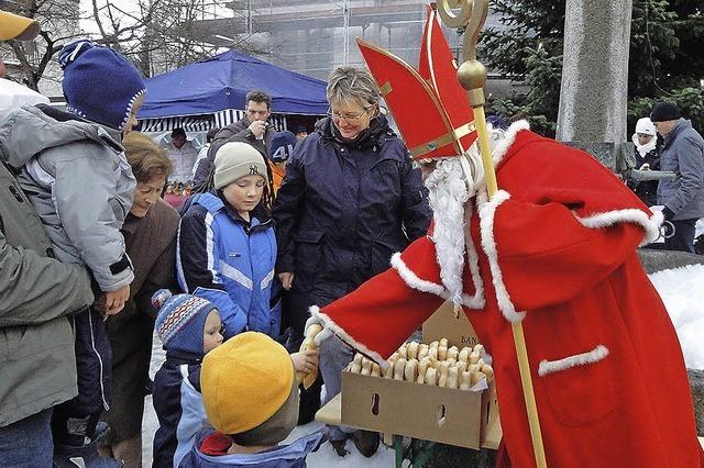 Ein Weihnachtsdorf mit Knusperhuschen