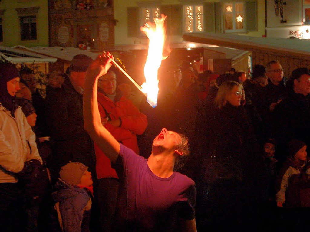 Erstmals ber vier Tage hinweg, von Donnerstag bis Sonntag, prsentiert sich der Weihnachtsmarkt mit attraktivem Programm.