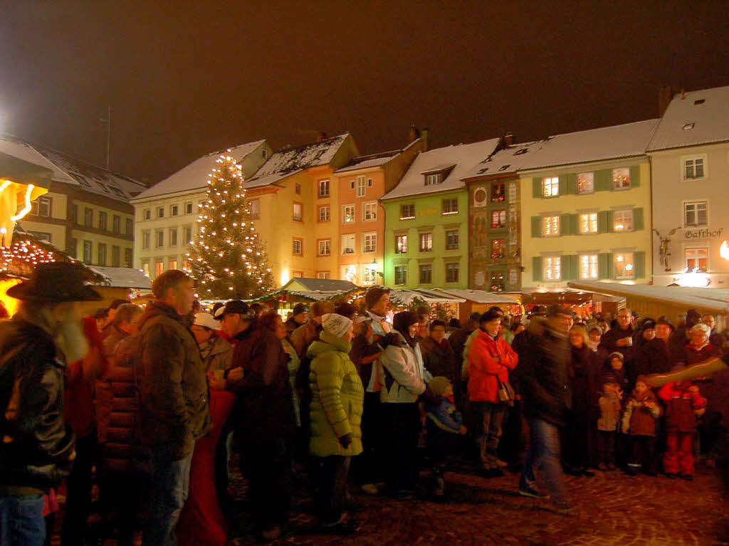 Erstmals ber vier Tage hinweg, von Donnerstag bis Sonntag, prsentiert sich der Weihnachtsmarkt mit attraktivem Programm.