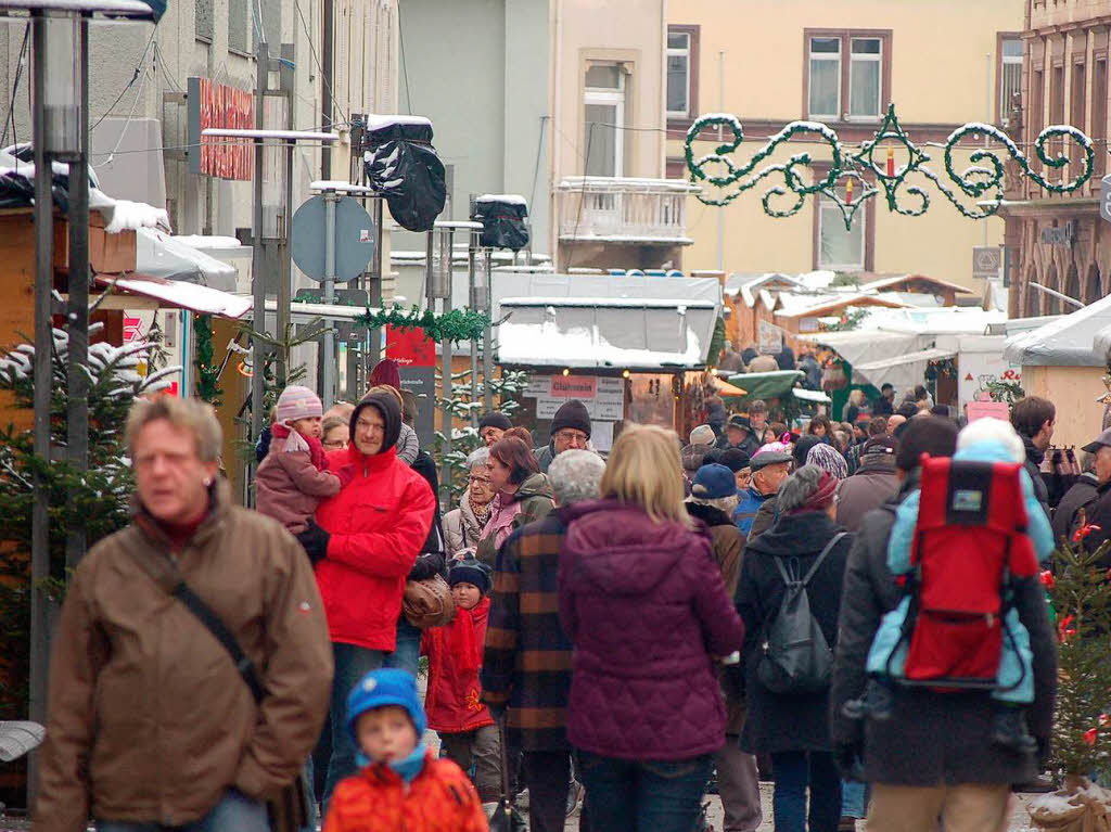 Erstmals ber vier Tage hinweg, von Donnerstag bis Sonntag, prsentiert sich der Weihnachtsmarkt mit attraktivem Programm.