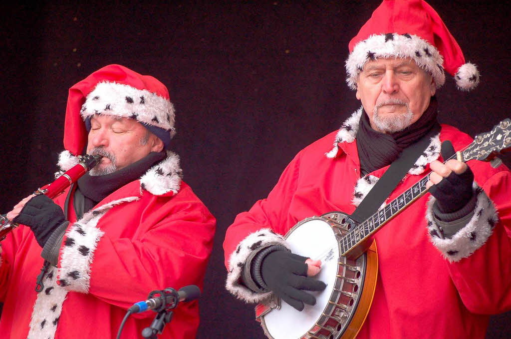 Erstmals ber vier Tage hinweg, von Donnerstag bis Sonntag, prsentiert sich der Weihnachtsmarkt mit attraktivem Programm.