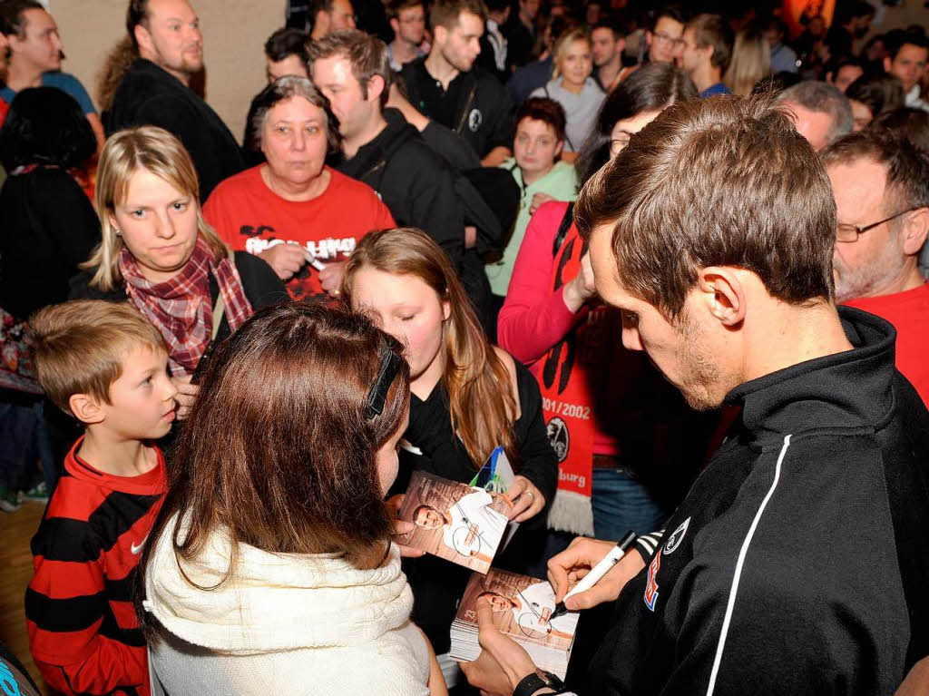 Ein vorweihnachtlicher Abend mit den SC-Profis und gut 400 Fans.