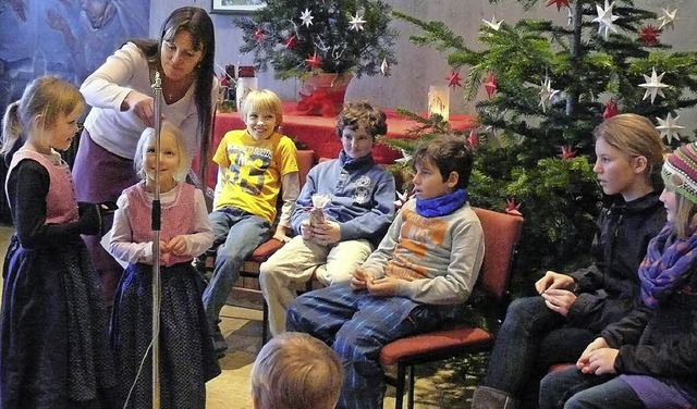 Michaela Sasse betreute  auf dem Nikol...rkrzte  das Warten auf den Nikolaus.   | Foto: Ute Aschendorf