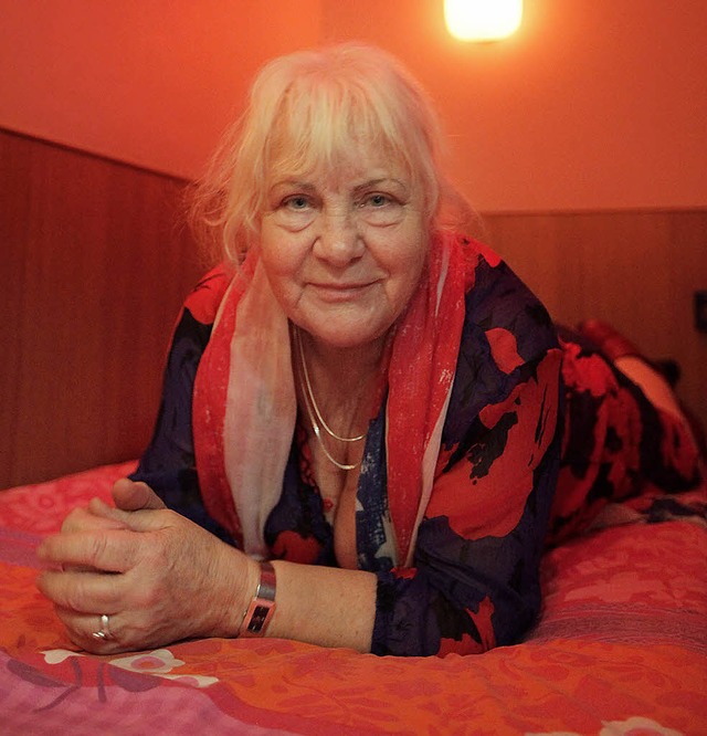 Martine Fokkens arbeitet seit 50 Jahre... kommen die beiden auf 100 Berufsjahre  | Foto: AFP
