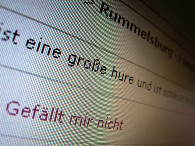 Mobbing verlagert sich zunehmend in die digitale Welt.  | Foto: dpa