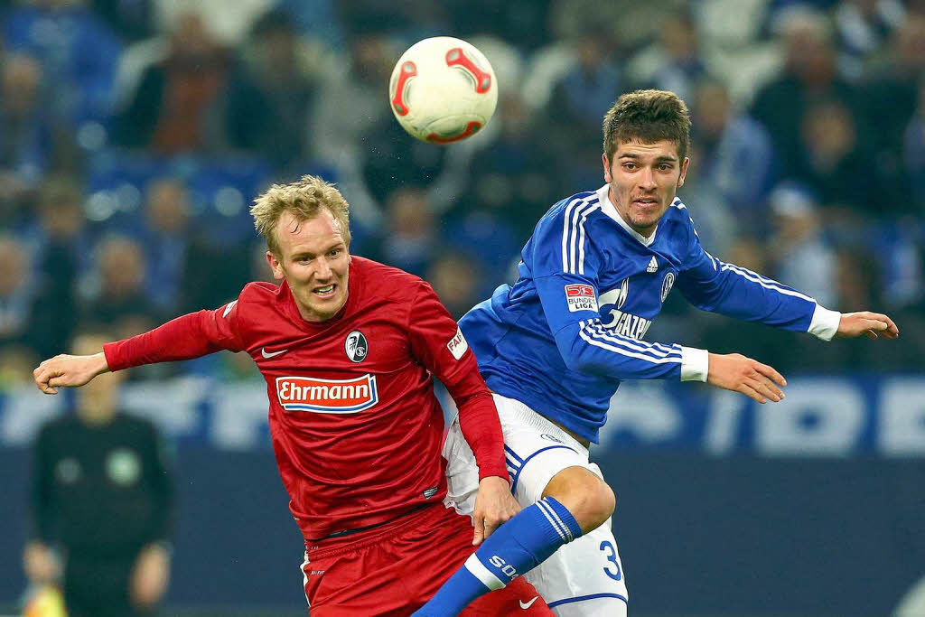 Seit fnf Spielen ist der SC Freiburg auswrts ungeschlagen. Auch Schalke konnte die Serie nicht brechen.