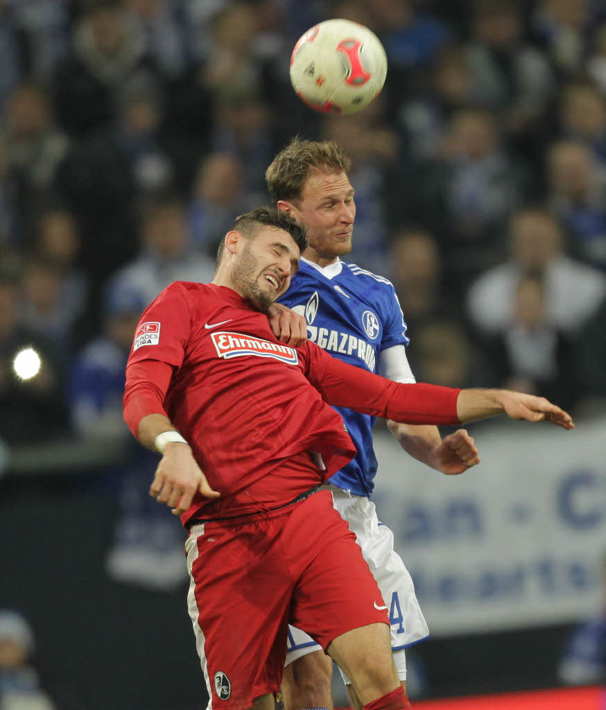 Seit fnf Spielen ist der SC Freiburg auswrts ungeschlagen. Auch Schalke konnte die Serie nicht brechen.