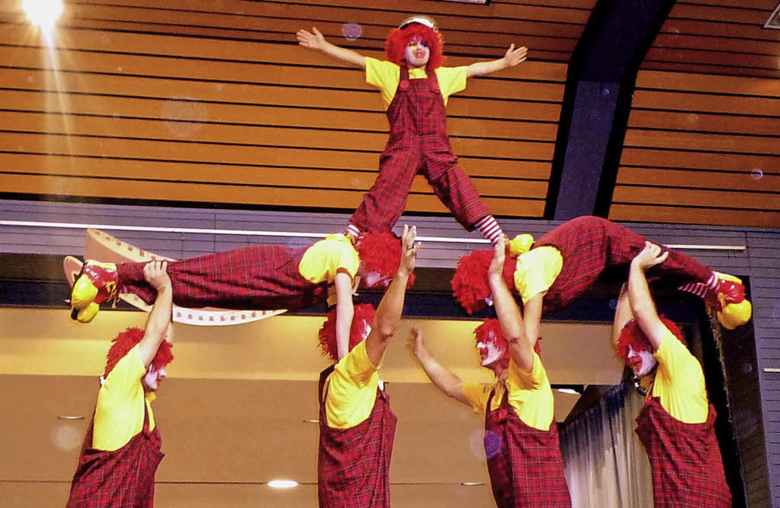 Zirkusshow zeigt die Vielfalt im Verein - Neuried - Badische Zeitung