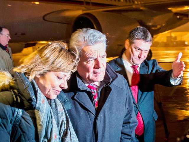 Bundesprsident Joachim Gauck und Lebe...after Ruediger Koenig (r.) empfangen.   | Foto: dapd