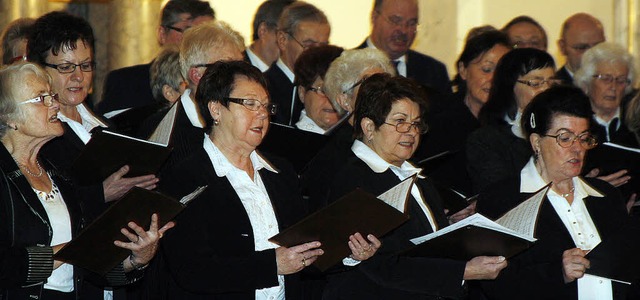 Starke Frauenstimmen bei der Adventsmusik in der Klosterkirche.   | Foto: Heidi Fssel