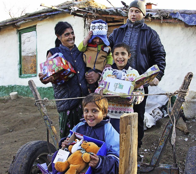 Fr strahlende Augen sogen die Schuhkartons voller Geschenke.  | Foto: BZ