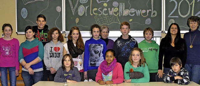 Teilnehmer und Jury des Lesewettbewerbs der Werkrealschule Hchenschwand.    | Foto: Pichler
