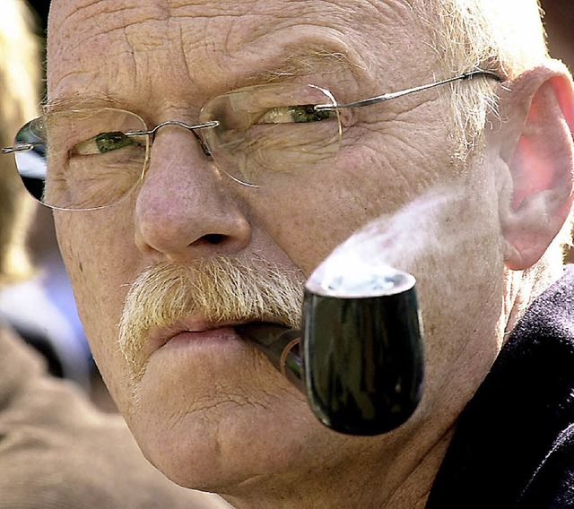 Peter Struck, der Mann mit der Pfeife  | Foto: dpa