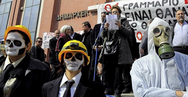 Brgerinitiativen und lokale Politiker...in Alexandroupolis gegen die Goldmine.  | Foto: dpa