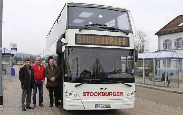 Busfahren mit Panoramablick: Das kann ...ug gestern offiziell in Betrieb nahm.   | Foto: Hans-Jrgen Hege