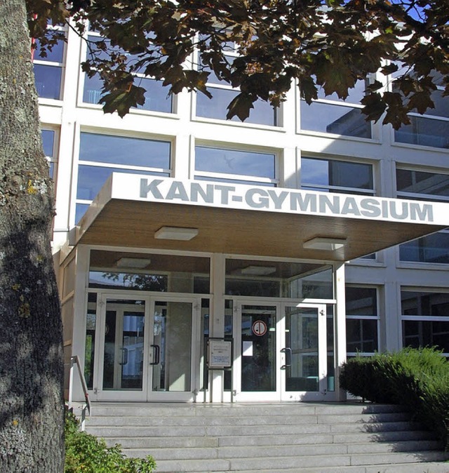 Das Kant-Gymnasium (links) beherbergte...kgrafenschule umgezogen ist (rechts).   | Foto: Lauber
