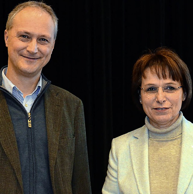 Robert Axmann und Edith Schreiner,  Aufnahem in den Gemeinderat  | Foto: Ralf Burgmaier