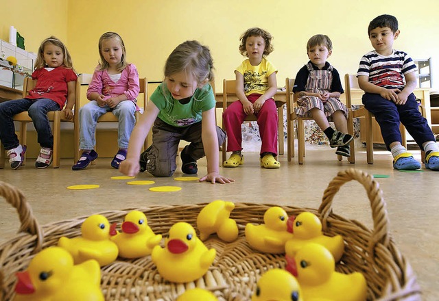 Quietschfidele Kinder wie in dieser Ta...ahr fr Jahr Millionenbetrge fllig.   | Foto: Dpa