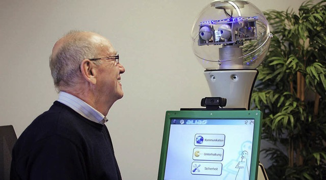 Alias, der quasselnde Roboter.   | Foto: Fraunhofer IDMT/dpa