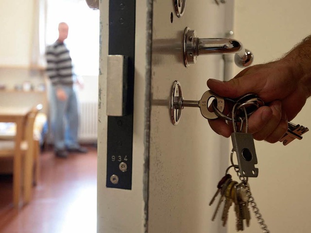 Weihnachten verbringen viele Inhaftierte  allein in der Zelle.  | Foto: dapd