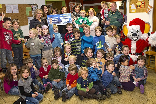 Der Stdtische Kindergarten Wagenstadt...Frderverein  Santa Isabel gespendet.   | Foto: Privat