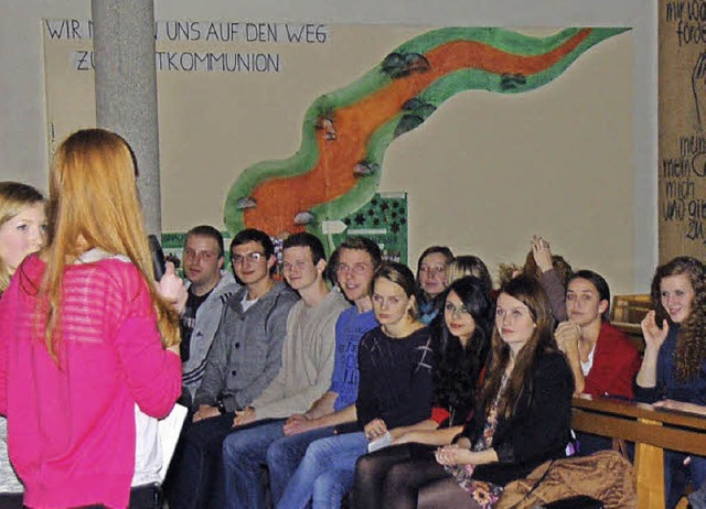 Jugendliche in Gundelfingen feierten a... die X-Mas in der Bruder-Klaus-Kirche.  | Foto: Andrea Steinhart