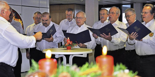 Der Mnnerchor des Stadtbauamts trug zu festlichen Note bei.  | Foto: privat