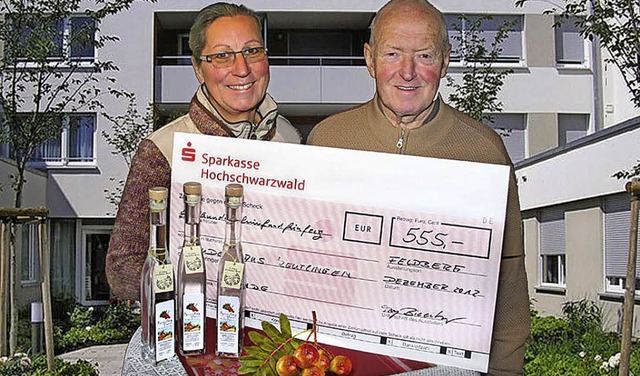 Elisabeth und Erich Bizenberger spende...55 Euro ans Bruderhaus in Reutlingen.   | Foto: Privat