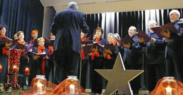 Beim Weihnachtskonzert der Kollnauer &...r Chor &quot;La Musica&quot; zu Gast.   | Foto: Eberhard Wei