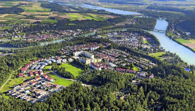 Die Waldshuter Bergstadt wchst weiter... nach weiterem Bauland nachzukommen.    | Foto: Joerger Media