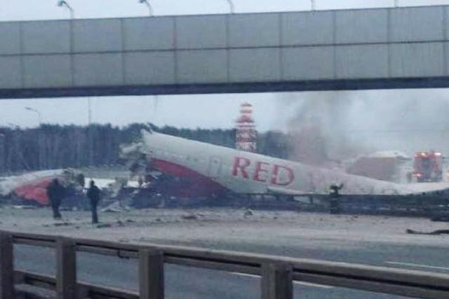 Tote bei Flugzeugunglck auf Moskauer Airport Wnukowo