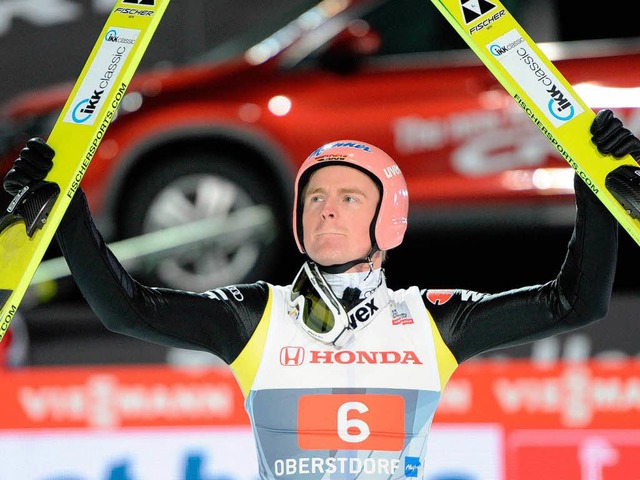 Severin Freund gelingt in Oberstdorf der Sprung aufs Podest.  | Foto: dpa