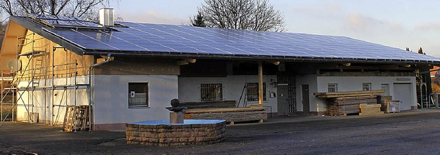 Seit  Dezember am Netz: Die Solaranlag...eims des Sportvereins Ettenheimweiler.  | Foto: Privat
