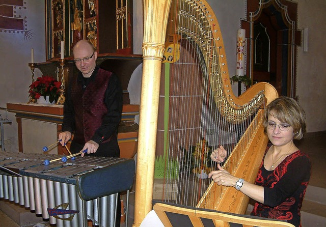 Das Duo PercArpa begeisterte beim Silv... in Eichsel mit Harfe und Perkussion.   | Foto: Roswitha Frey