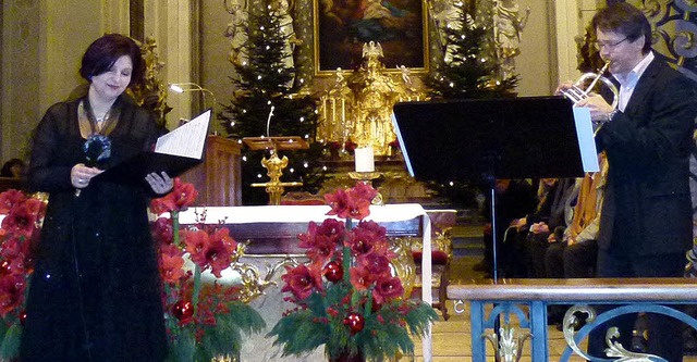 Sopranistin Regina Kabis und Solotromp...nn beim Neujahrskonzert in St. Peter.   | Foto: Katja Brudermann