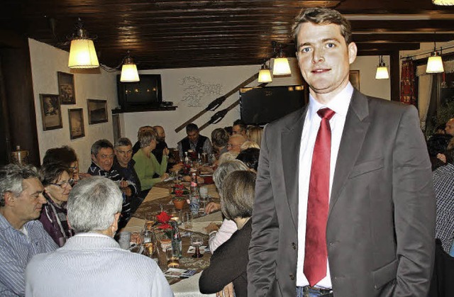 Klaus Vosberg bei einer Kandidatenvors...thaus &#8222;Hof&#8220; in Hofsgrund.   | Foto: Andreas Peikert