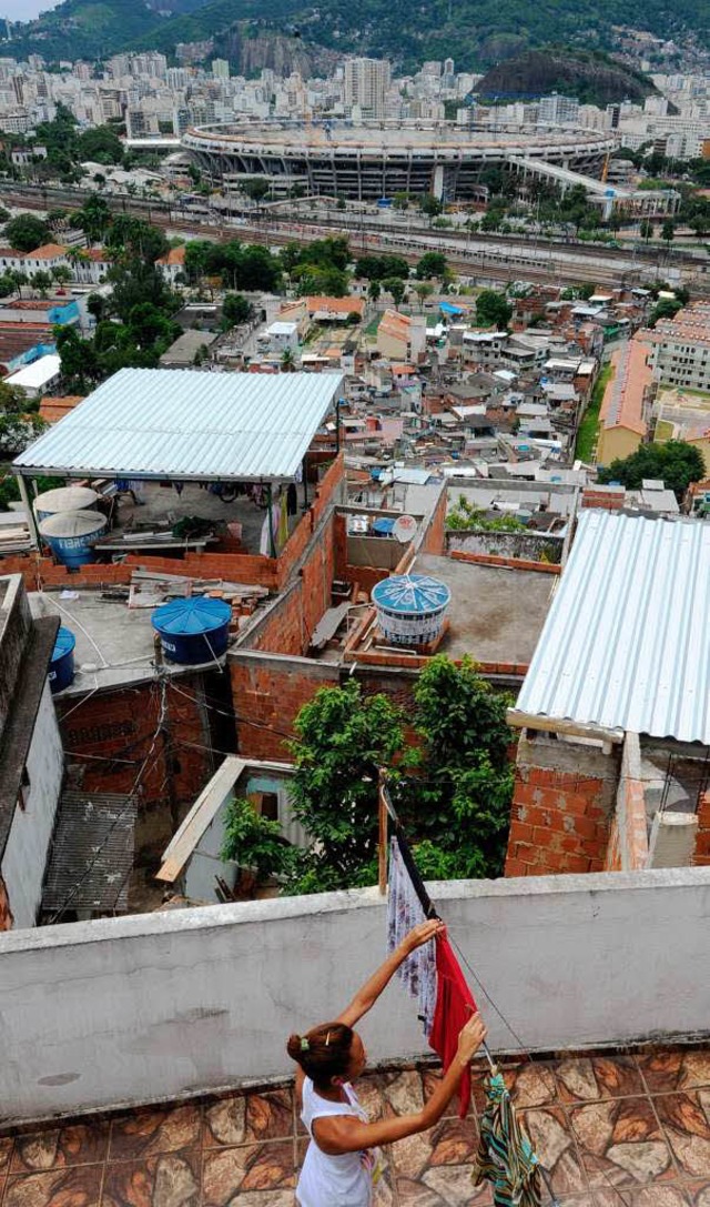 Vom Favela Mangueira ist es nicht weit zum Maracana-Stadion  | Foto: AFP