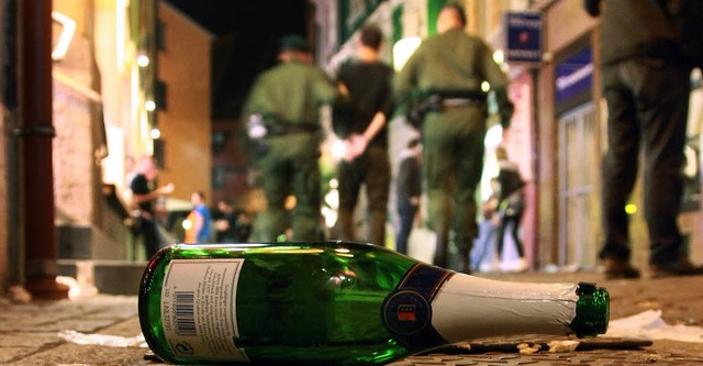 Hilft Prvention gegen Alkoholfeiern in Innenstdten?   | Foto: dpa